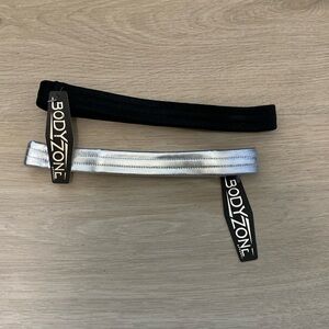 Bodyzone leg garter set of two one silver and one black one size fits all